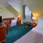 Selsky Dvur - Bohemian Village Courtyard Hotel 4*