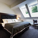 Selsky Dvur - Bohemian Village Courtyard 4*