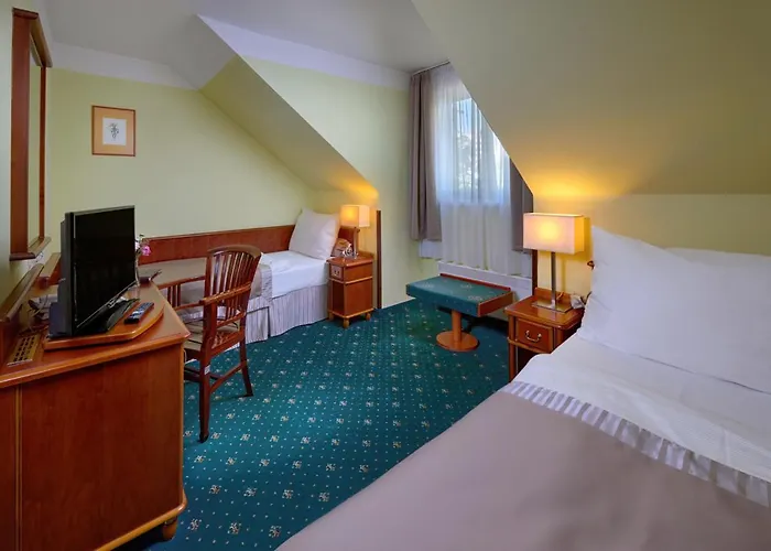 Selsky Dvur - Bohemian Village Courtyard Szálloda 4*