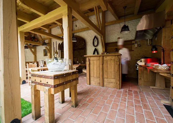 Selsky Dvur - Bohemian Village Courtyard Szálloda 4*