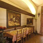 Selsky Dvur - Bohemian Village Courtyard