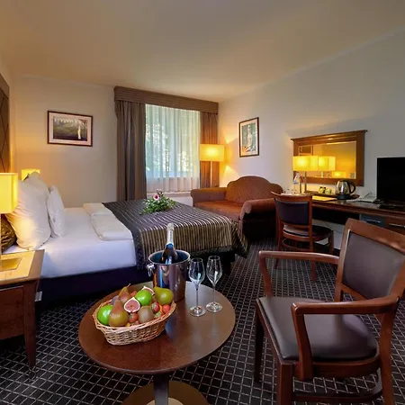 Selsky Dvur - Bohemian Village Courtyard Hotel