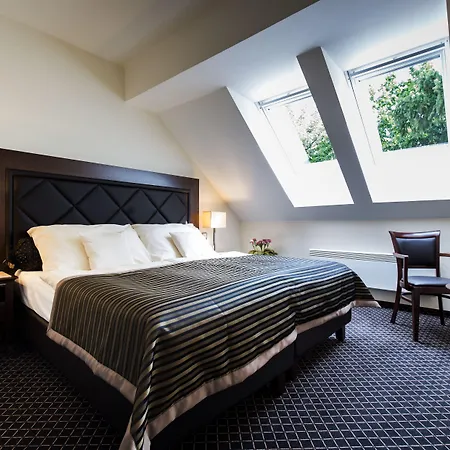 Selsky Dvur - Bohemian Village Courtyard 4*