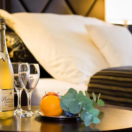Selsky Dvur - Bohemian Village Courtyard Hotel