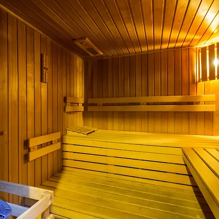 Selsky Dvur - Bohemian Village Courtyard