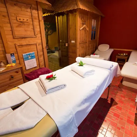 Selsky Dvur - Bohemian Village Courtyard Praga