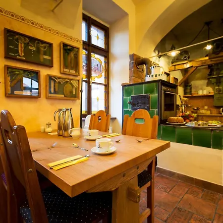 Selsky Dvur - Bohemian Village Courtyard Hotel