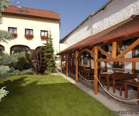 Selsky Dvur - Bohemian Village Courtyard 4* Prag