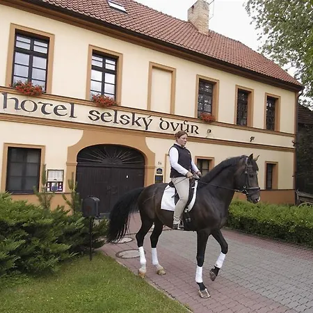 Hotel Selsky Dvur - Bohemian Village Courtyard Praga