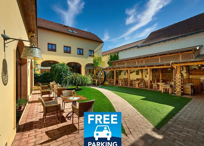 Selsky Dvur - Bohemian Village Courtyard Szálloda 4*