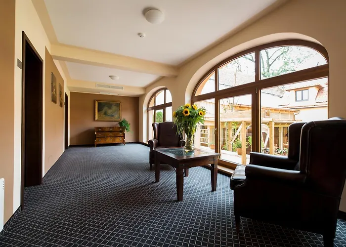 Szálloda Selsky Dvur - Bohemian Village Courtyard