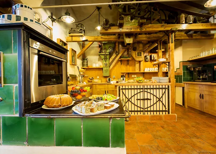 Szálloda Selsky Dvur - Bohemian Village Courtyard