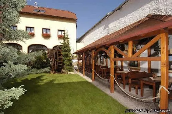 Selsky Dvur - Bohemian Village Courtyard 4* Prága