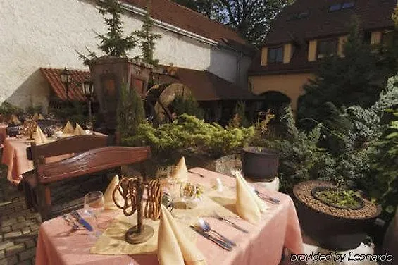 Selsky Dvur - Bohemian Village Courtyard Szálloda 4*