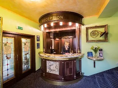 Selsky Dvur - Bohemian Village Courtyard Szálloda