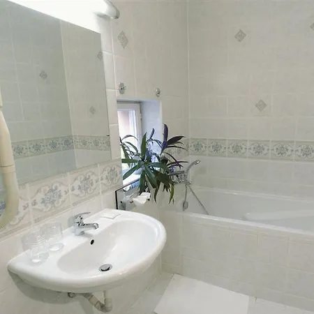 Selsky Dvur - Bohemian Village Courtyard Hotel Praga