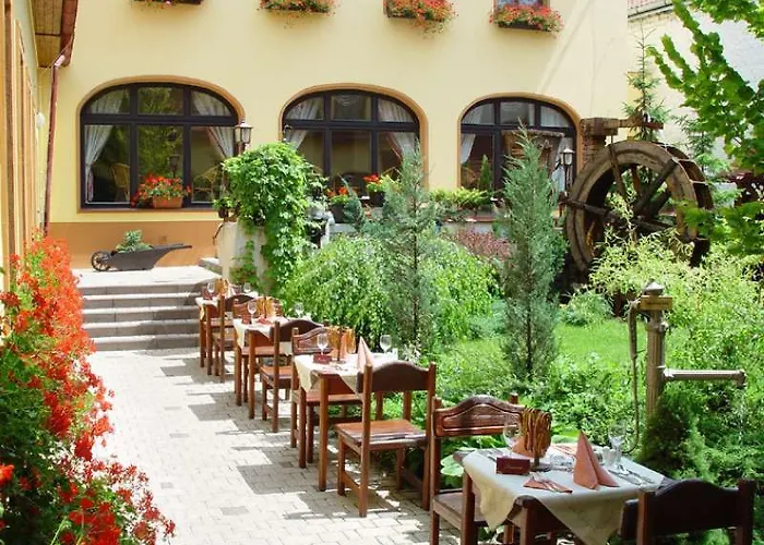 Selsky Dvur - Bohemian Village Courtyard Hotell Prag