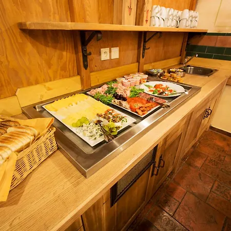 Selsky Dvur - Bohemian Village Courtyard Hotel Praag